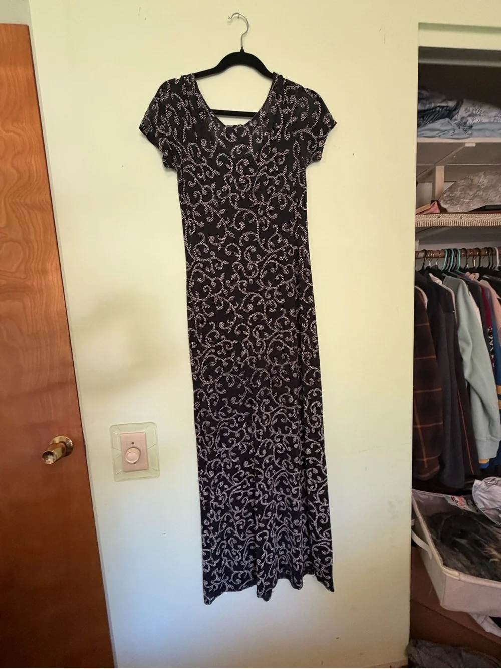 Black & white Patterned floral mesh sheer Short-Sleeve Maxi Dress